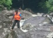 Tiga Mahasiswa UNP Hanyut Air Bah di Pemandian Lubuk Hitam