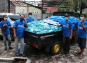 Darizal Basir Sebar Sembako ke-Warga Terdampak PPKM