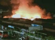 Ratusan Kios Pasar Bawah Bukittinggi Ludes Terbakar