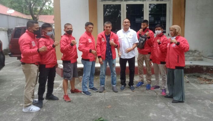 Ketua KONI Lepas Empat Atlet Wushu Sumbar di Kejurnas