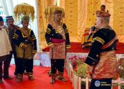 Warek ll UNP Dikukuhkan menjadi Penghulu Kaum Suku Tanjung