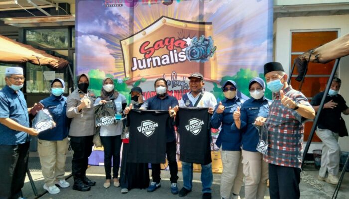 Wartawan Kota Padang Antusias Ikuti Vaksinasi Boster