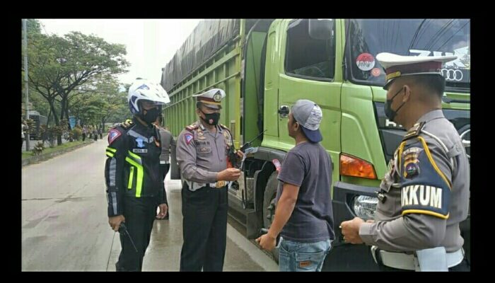 Sebanyak 31 Kendaraan di Tilang Polisi dalam Razia ODOL,