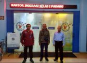 Melewati izin Tinggal, Imigrasi Kelas l Padang Deportasi Warga Malaysia