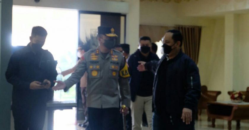 Resmikan Mesjid, Wakapolri Kunjungi Sumbar