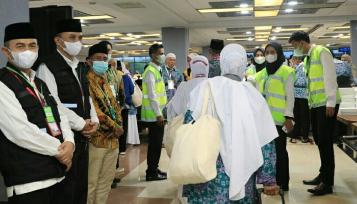 Jemaah Bengkulu Disambut Lantunan Shalawat di BIM