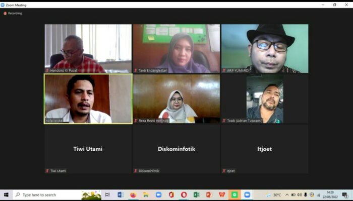 Monev Badan Publik 2022 Sumbar Diapresiasi Komisioner KI Pusat