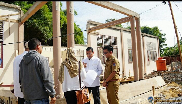Prof Ganefri Tinjau Pembangunan Kampus PSDKU Payakumbuh