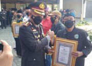 HUT Bhayangkara, Kapolres Metro Bekasi Kota Beri Penghargaan pada IWO