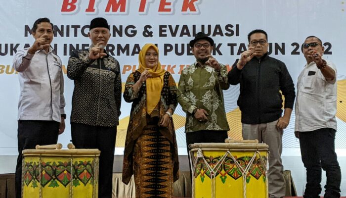 Launchig Monev Badan Publik, Mahyeldi Pastikan Seriusi KIP Sumbar