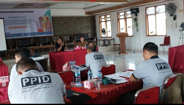 Arif Yunardi Bikin Meriah di Bimtek PPID se Pemkab Mentawa