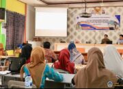 Tim Pengabmas UNP Latih Guru SMA di Kota Payakumbuh