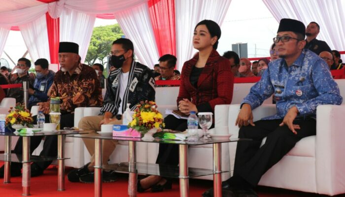 Sandiaga Uno & OJK Galakan Bangga Buatan Indonesia di Sumbar