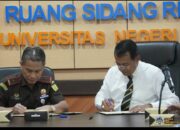 UNP dan Kejati Sumbar Tandatangani Nota Kesepahaman