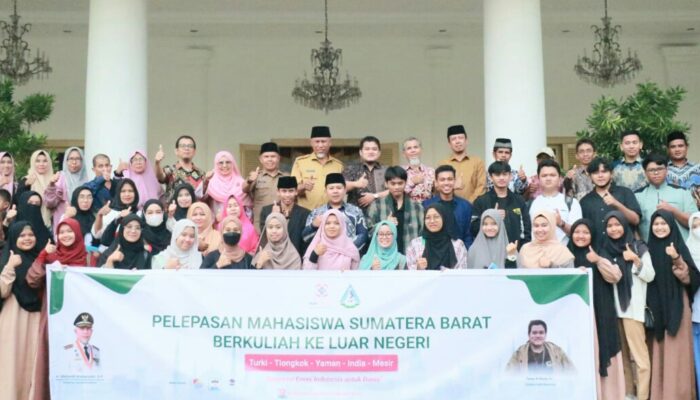 Gubernur Mahyeldi Melepas 45 Putra Putri Sumbar Kuliah di 5 Negara