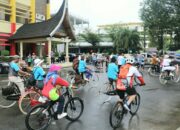 Ribuan Pesepeda Meriahkan Gowes di HUT ke-77 Sumbar