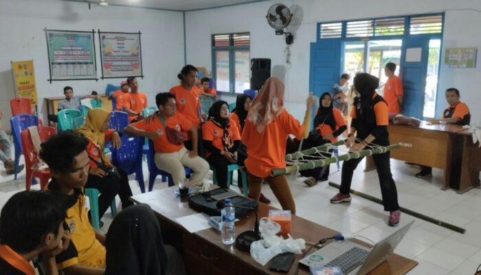 PKM UNP Latih KSB Siberut Selatan Menjadi Desa Tangguh Bencana