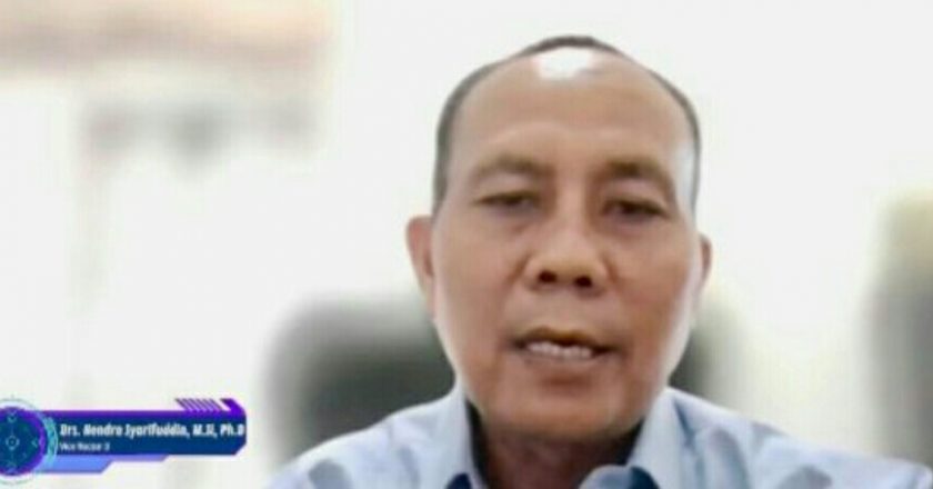 Wakil Rektor III UNP Buka Perlombaan UNP Mathematics Challenge