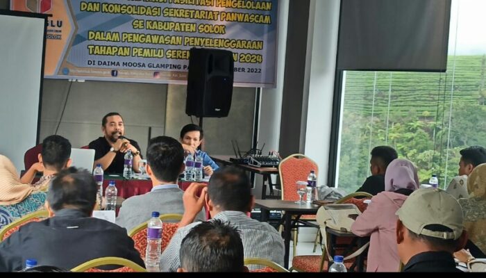 Toaik Tebar Virus KIB ke Panwascam se Kabupaten Solok