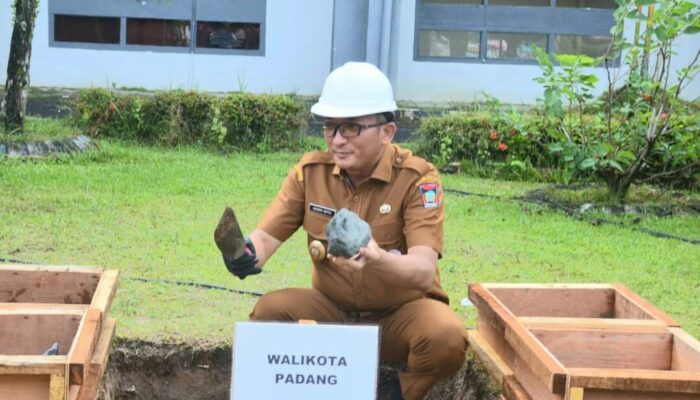 Hendri Septa Sambut Pembangunan RS Lantamal II Padang