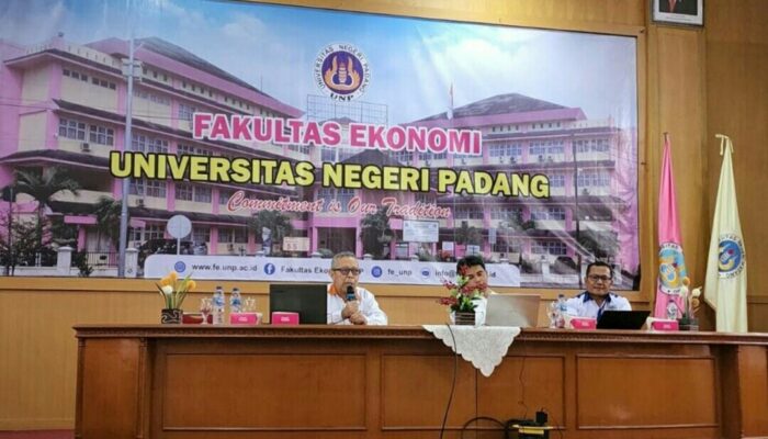 LPPM UNP Sosialisasi & Coaching Clinic Proposal Penelitian