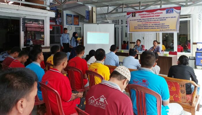 Gali Potensi, Lapas Suliki Gelar Pelatihan Meubel