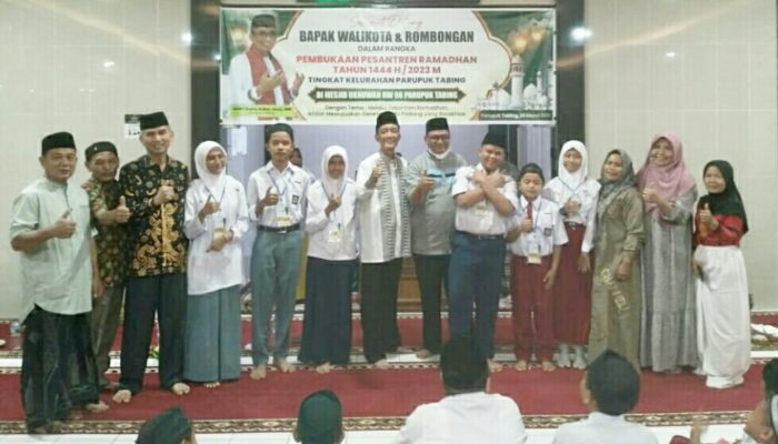 Pesantren Ramadhan, Kelurahan Parupuk Tabing, Diresmikan di Masjid Ukhuwah