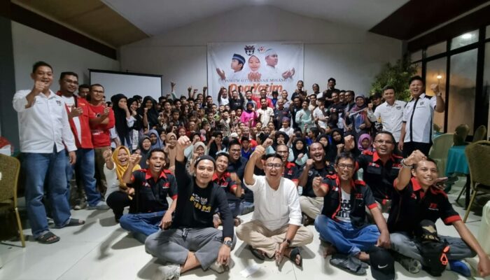 Forum Otto Ranah Minang Ajak Anak Panti Buka Bersama