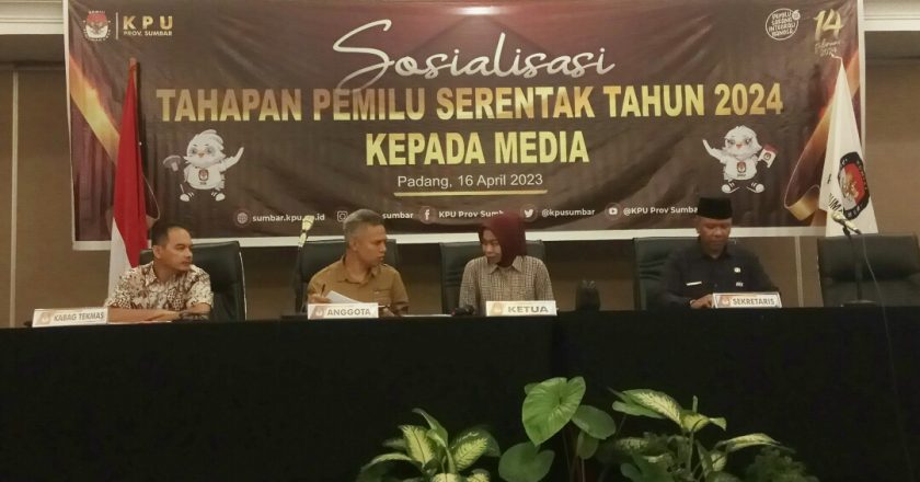 KPU Sumbar Sosialisasi Tahapan Pemilu 2024 Bersama Media