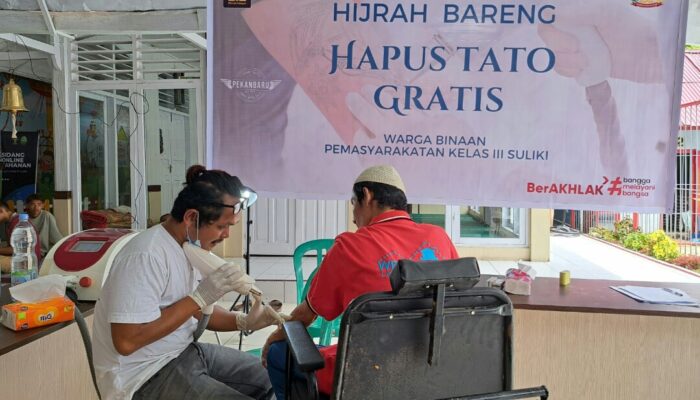 Antusias Warga Binaan Hapus Tato Jelang Lebaran