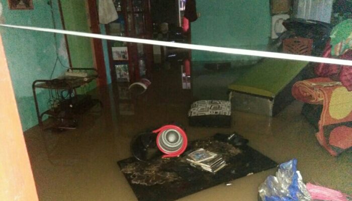 Hujan Deras, Longsor & Rendam Rumah di Kecamatan Ampek Nagari