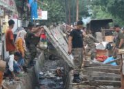 PKL Diatas Trotoar kawasan Stasiun KA di Tertibkan