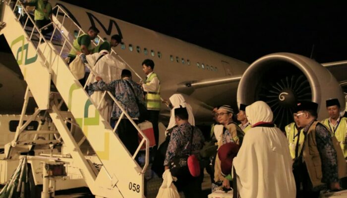 Kloter I, 388 Jemaah Haji Padang Take Off Menuju Madinah