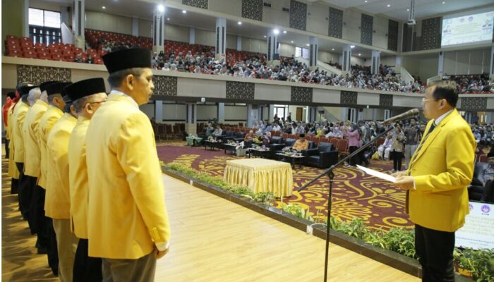 Pelantikan Iluni UNP, Harapan Mewujudkan WCU