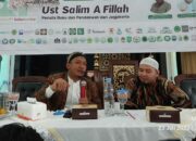 Ustadz Salim A.Fillah: Berhijrah Jangan Sampai Sombong