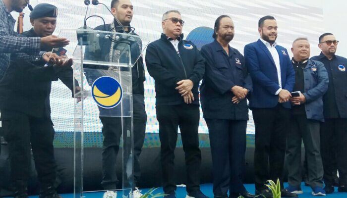 Surya Paloh Kagumi Gedung Tower NasDem Sumbar dan Fadly Amran