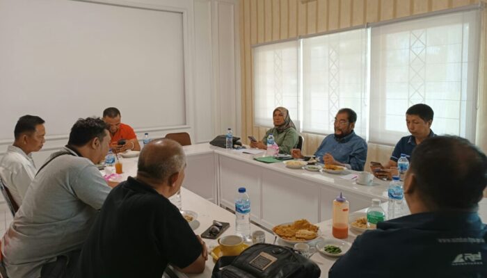 Leonardy Dukung Lomba Lagu Mars Sumbar Tingkat SLTA