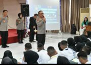 Irjen Suharyono beri Motivasi Mahasiswa Unidha