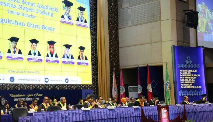 Tahun 2023 UNP Lampaui Target 100 Guru Besar