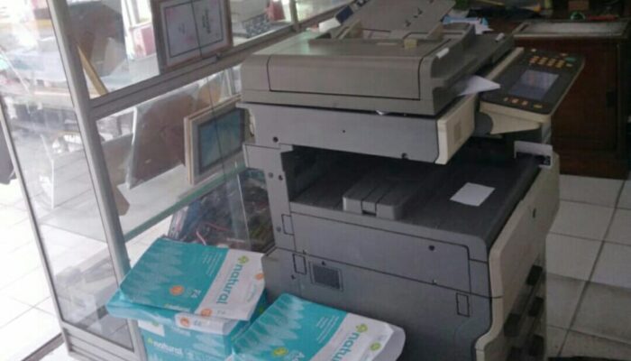 Pandai Berinovasi dan Adaptasi: Kisah Kesuksesan Zefita Fotocopy dalam Menguasai Pasar Fotokopi di Barung-Barung Balantai