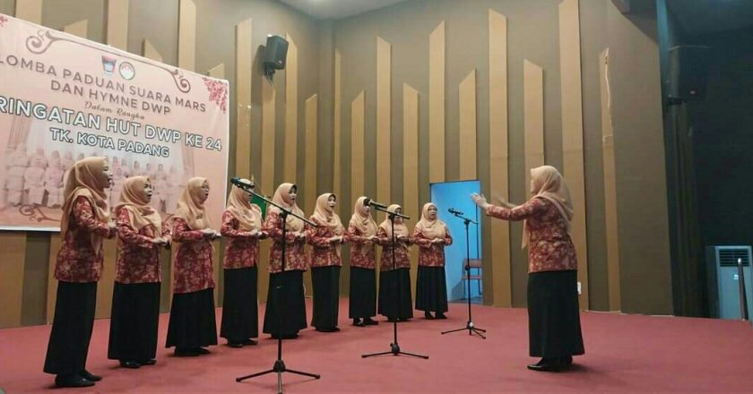 HUT ke-24 DWP Kota Padang Gelar Lomba Paduan Suara