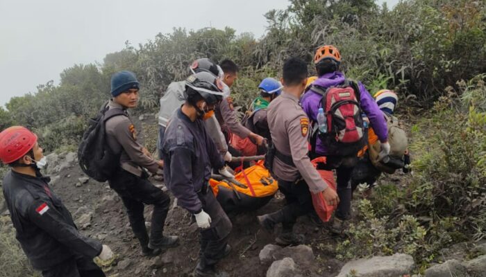 Seluruh Pendaki Gunung Marapi yang Terdata Sudah Ditemukan