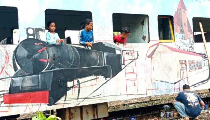 Kaba Rupa di Galangang Arang #8 Stasiun Solok
