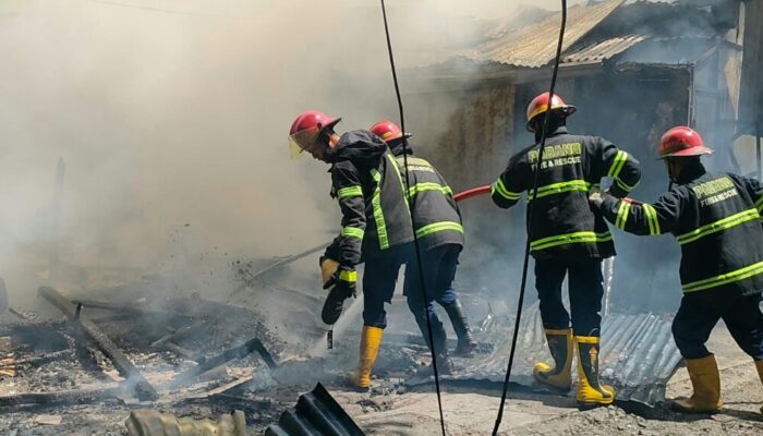 Tiga Rumah Terbakar di RT RW 03/04 Banda Gadang Padang