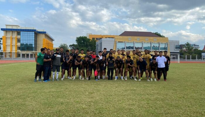 Sebelum Layani SPFC, Malut United Berlatih di Lapangan FIK UNP