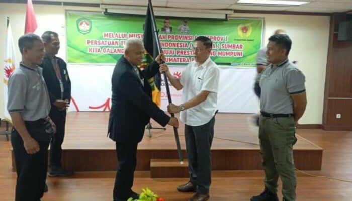 Effendi Terpilih Secara Aklamasi sebagai Ketua Pertina Sumbar