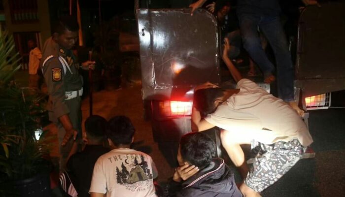 Diduga Ingin Tawuran, 9 Remaja Diamankan Satpol-PP Padang