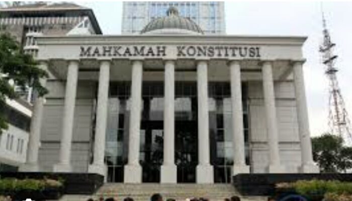 Gugat KPU, 14 Hari Kerja MK Selesaikan PHPU Pilpres