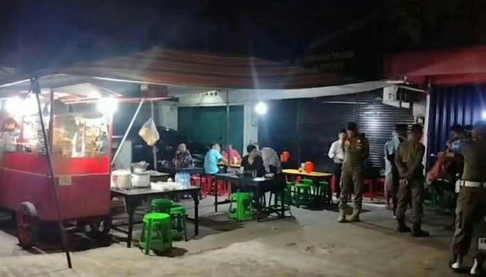 Satpol PP Peringati Kedai Live Musik Hingga Tengah Malam