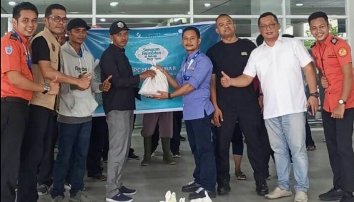 DPC Sekarpura AP II BIM Berbagi Kebahagiaan Kepada Cleaning Service